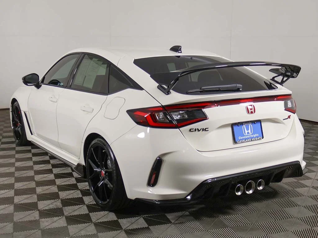 2026 Honda Civic Hatchback Type-R - Photo 9