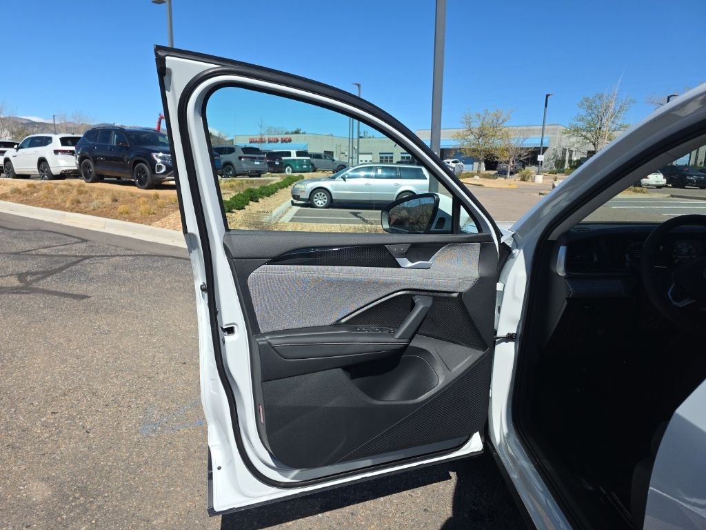 New 2026 Pure White Volkswagen 2.0T S image 9