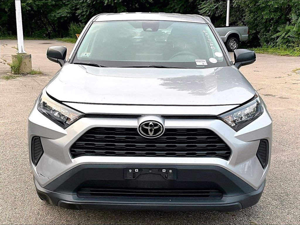 Used 2022 Silver Toyota LE image 2