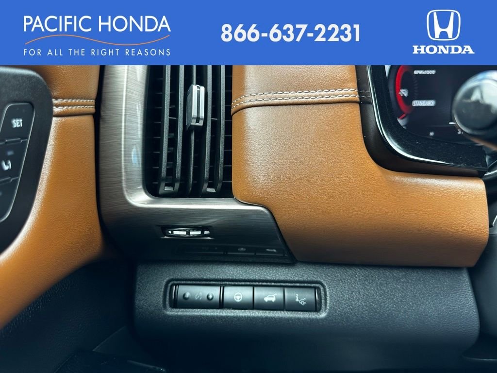 Used 2023 Beige Nissan Platinum image 30