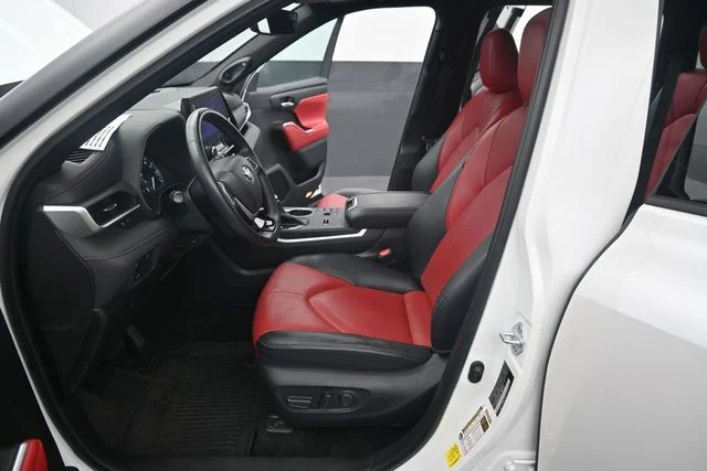 2023 Toyota Highlander XSE - Photo 14