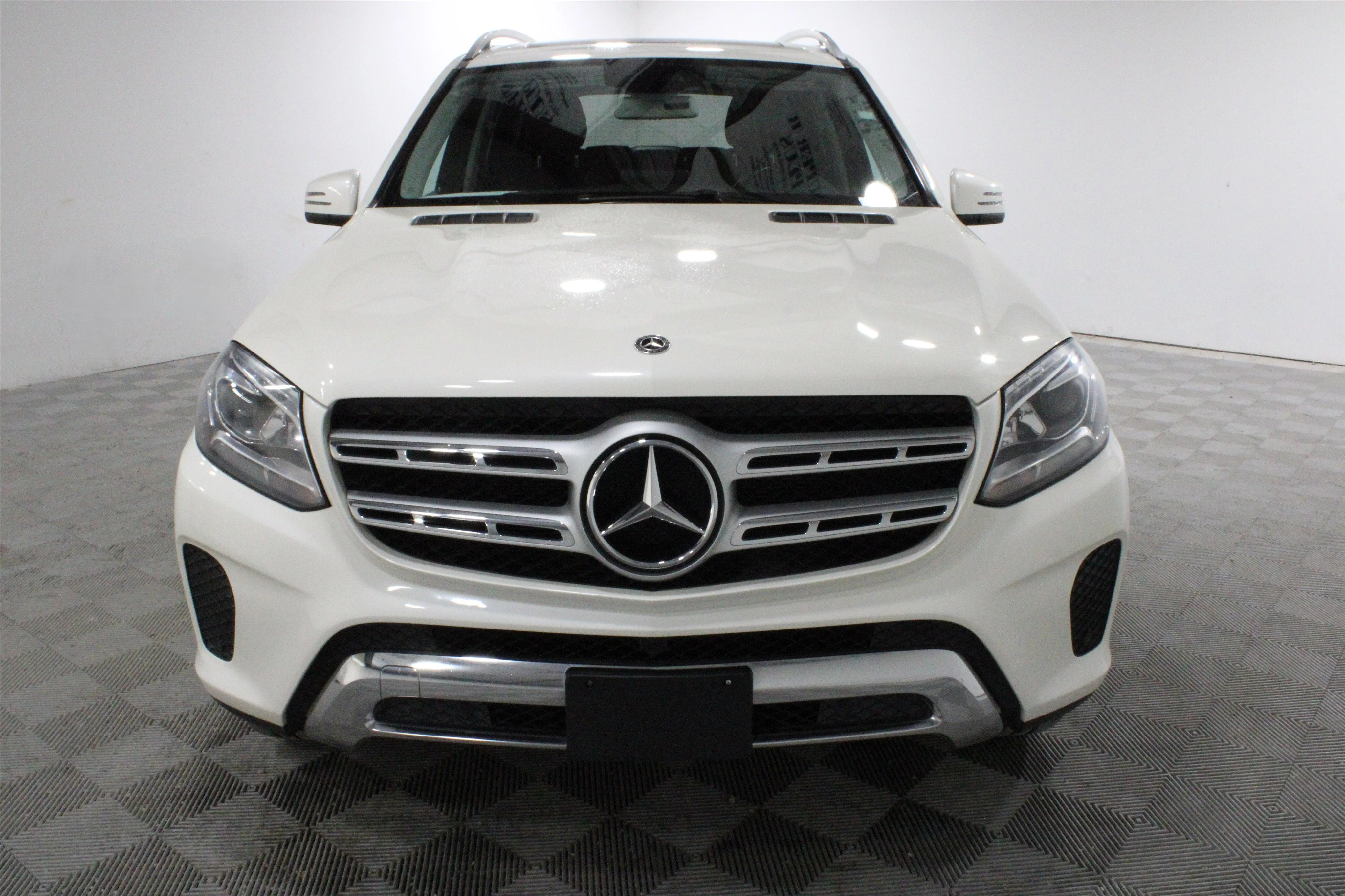 Used 2018 Polar White Mercedes-Benz GLS 450 image 35