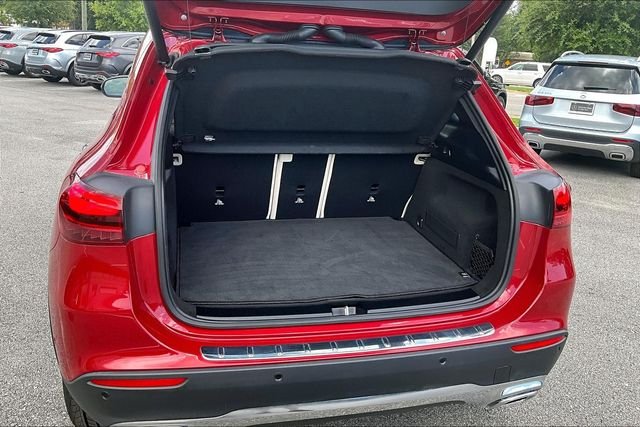 Certified Used 2025 Red Mercedes-Benz GLA 250 image 24
