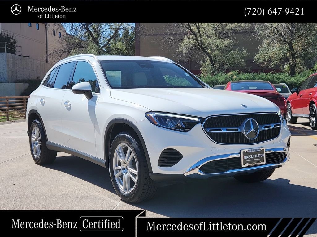 Certified Used 2024 White Mercedes-Benz GLC 300 image 3
