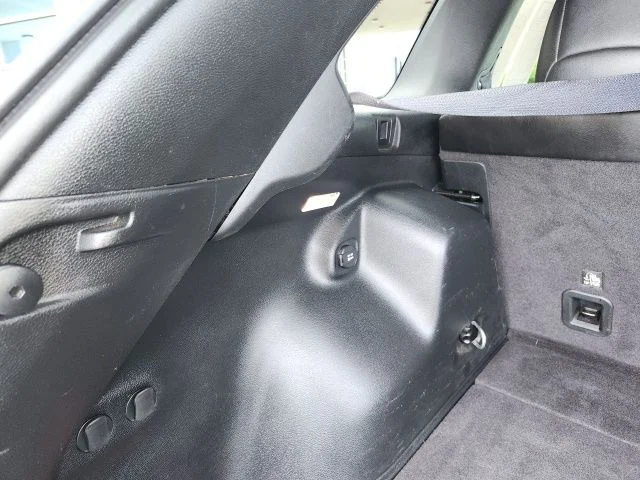 Used 2019 Crystal Metallic Jeep Trailhawk image 47