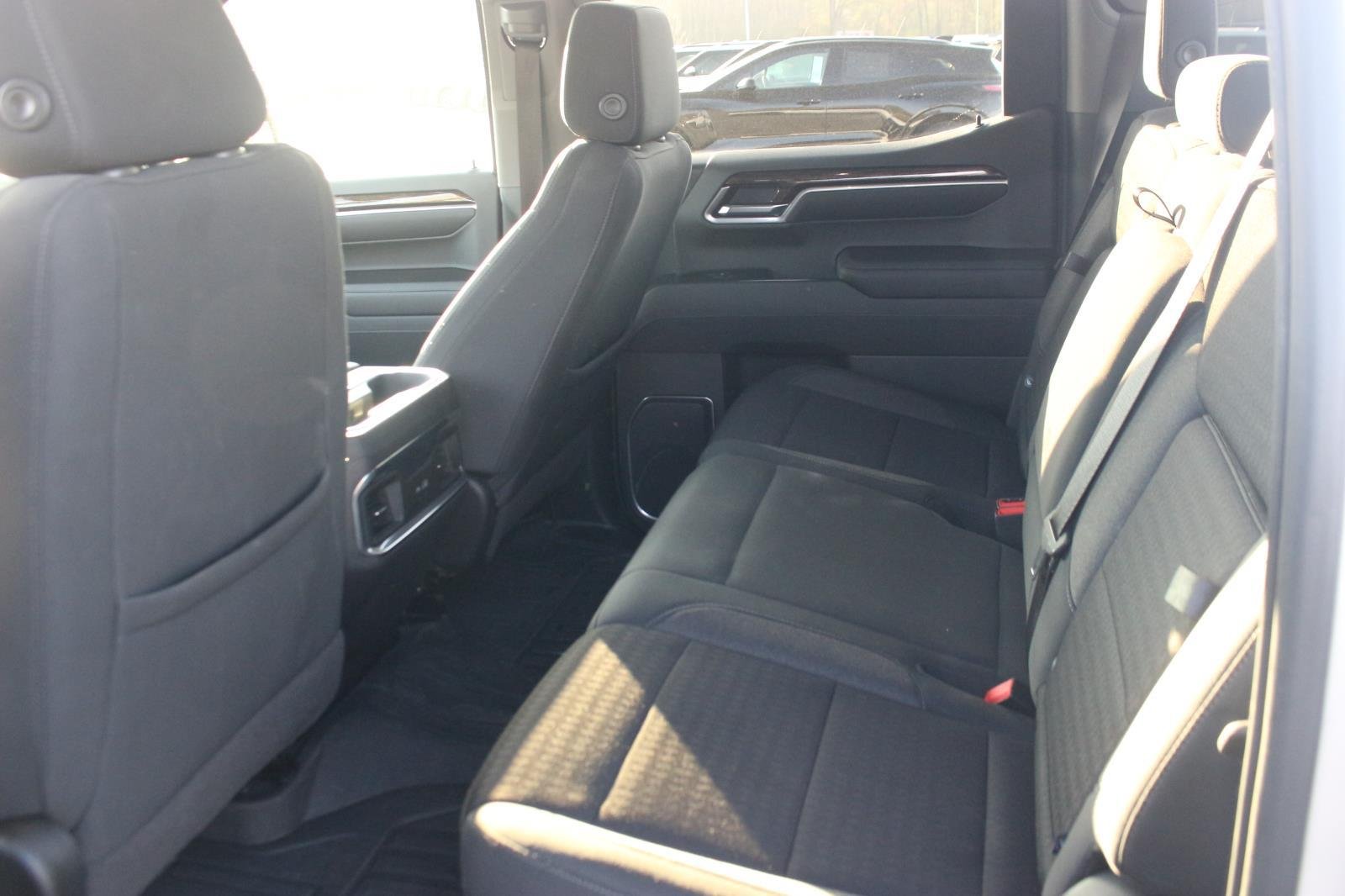 Used 2022 Quicksilver Metallic GMC Elevation image 33