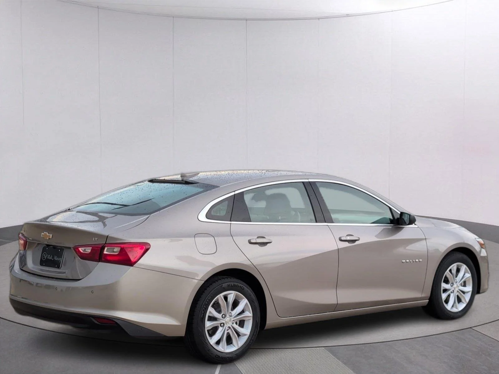 Used 2024 Mineral Gray Metallic Chevrolet LT image 7