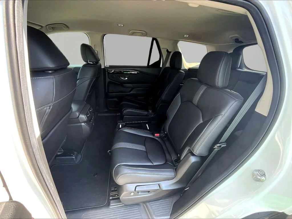 New 2026 Platinum White Pearl Honda AWD EX-L image 25