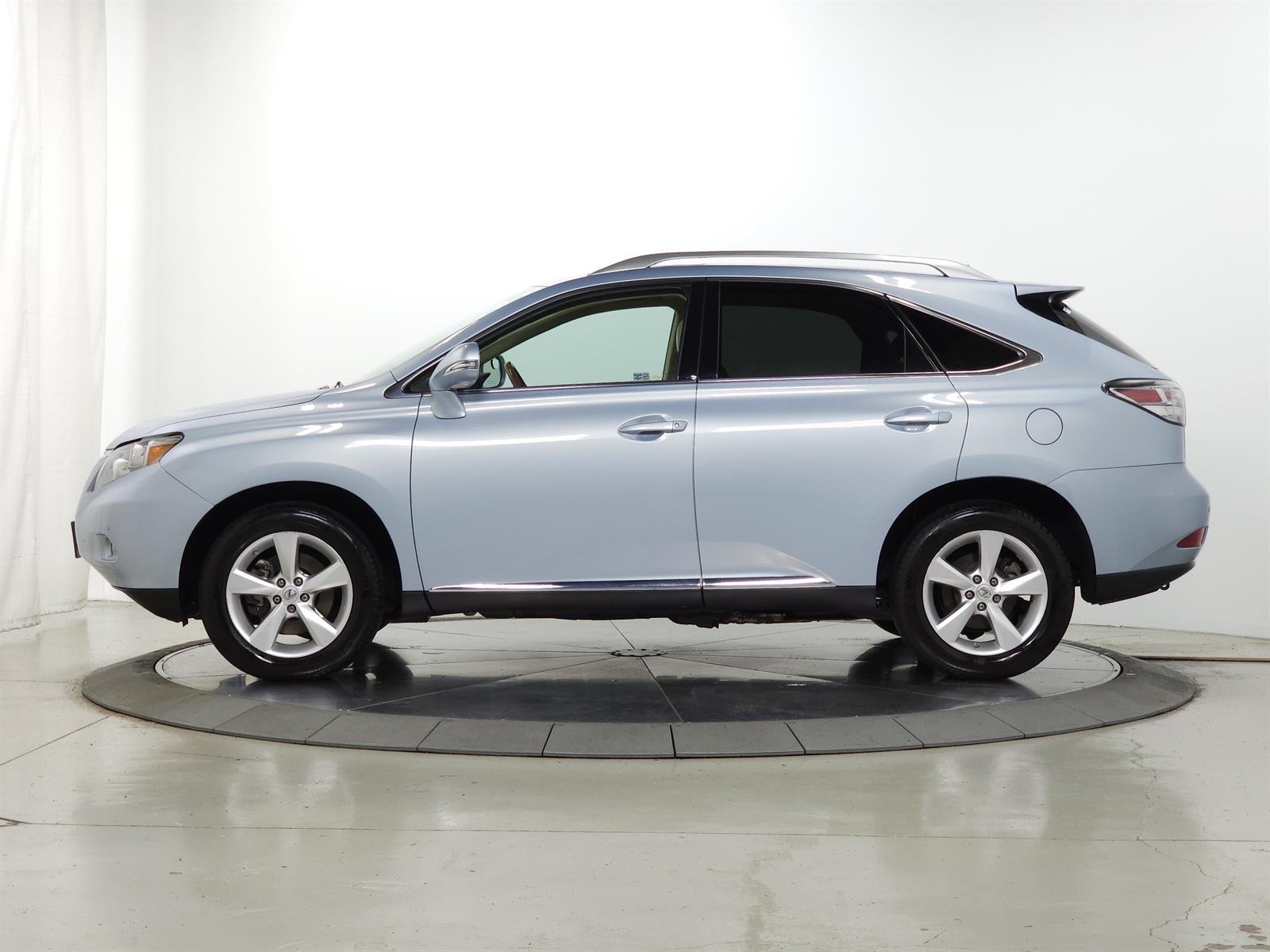 Used 2010 Blue Lexus  image 5