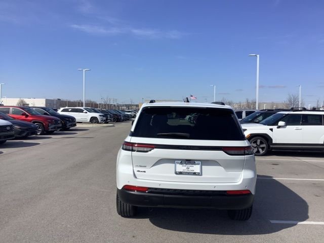 Used 2023 Bright White Clearcoat Jeep Altitude X image 5