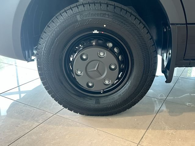 New 2026 Obsidian Black Metallic Mercedes-Benz Cargo 170 WB image 28