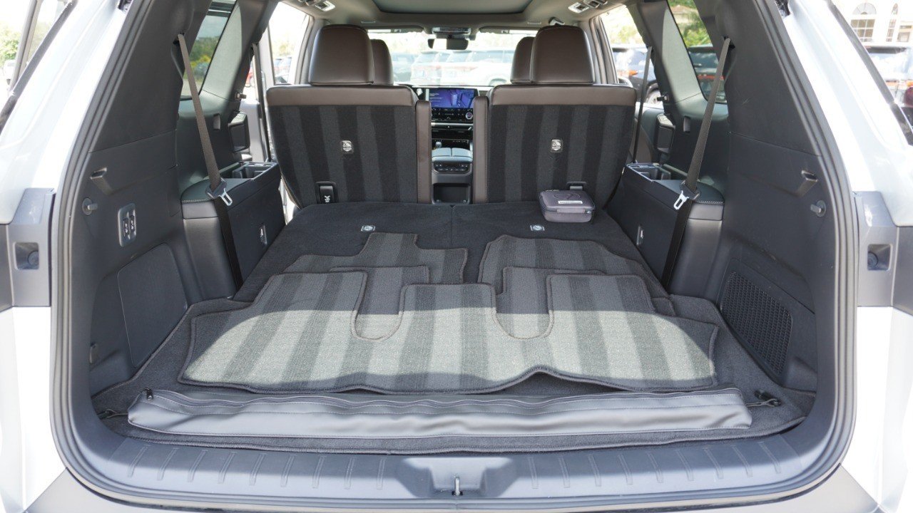 Certified Used 2025 CELESTIAL SILVER Lexus TX 350 Premium image 39