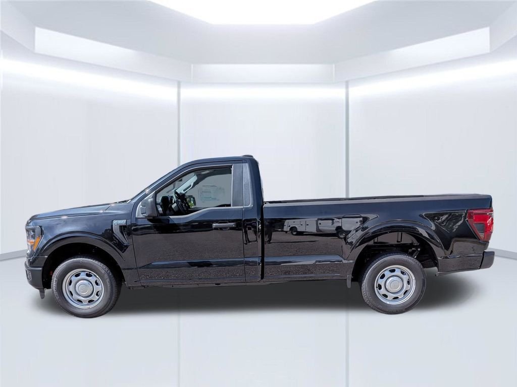 New 2026 Agate Black Metallic Ford XL image 2