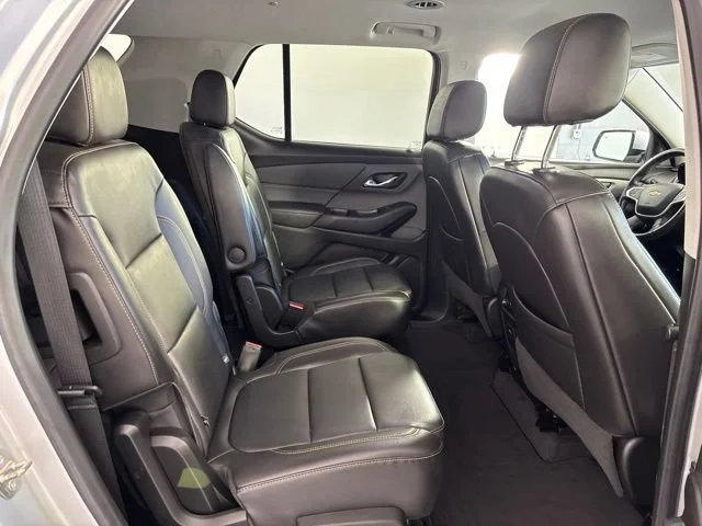 Used 2020 SILVER ICE METALLIC Chevrolet LT Leather image 29
