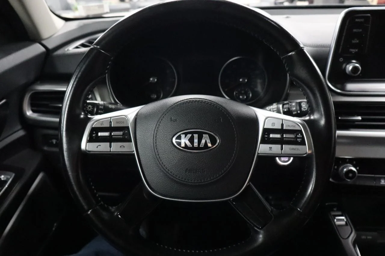 Used 2020 Gravity Gray Kia S image 14