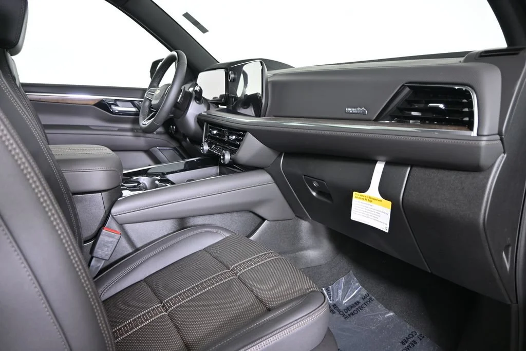 2026 Chevrolet Suburban High Country - Photo 15