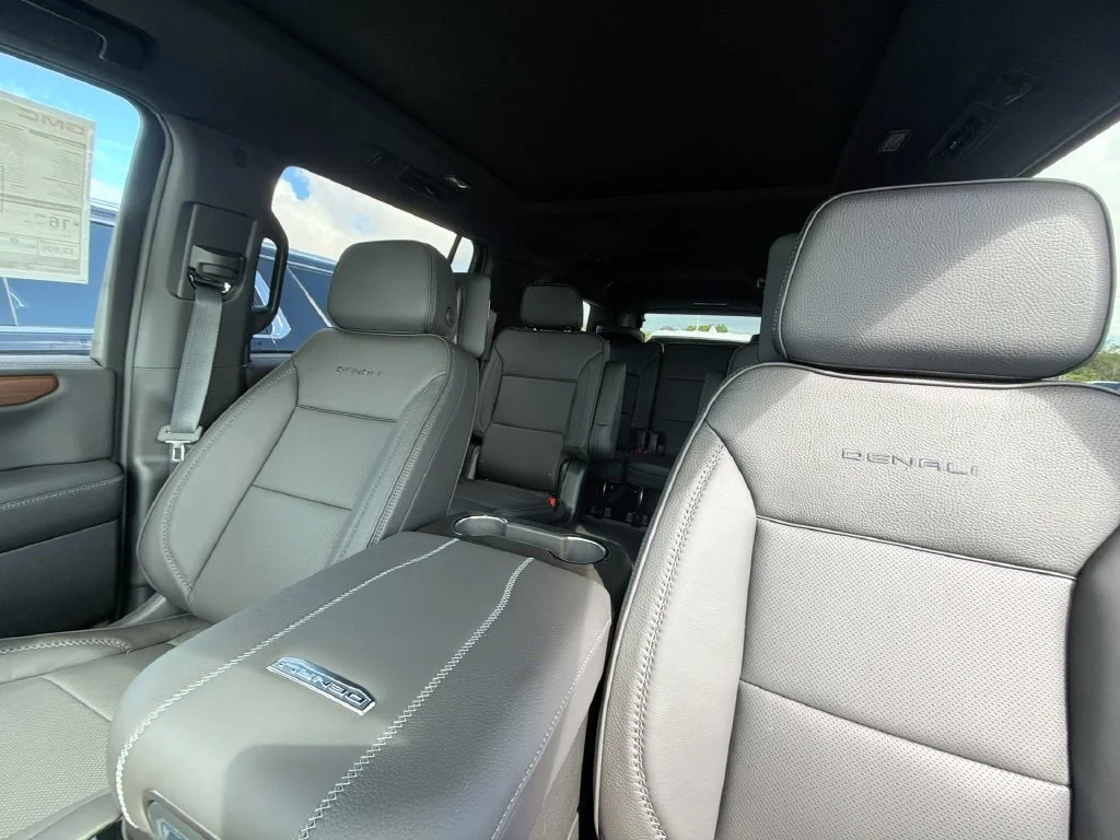 2026 GMC Yukon XL Denali - Photo 24