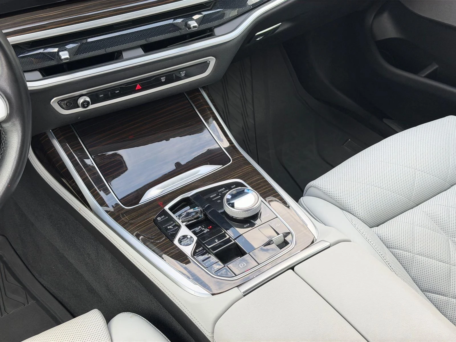 Used 2023 Black Sapphire Metallic BMW xDrive40i image 45