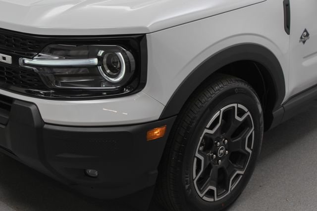 New 2026 Oxford White Ford Outer Banks® image 4