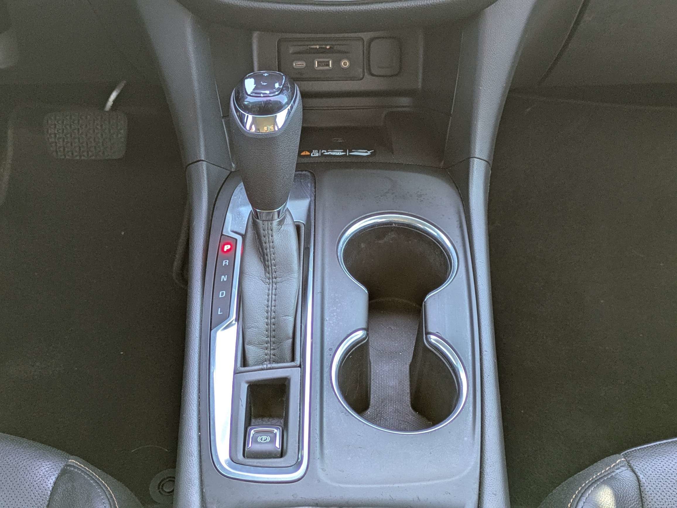 Used 2020 Summit White Chevrolet Premier image 22