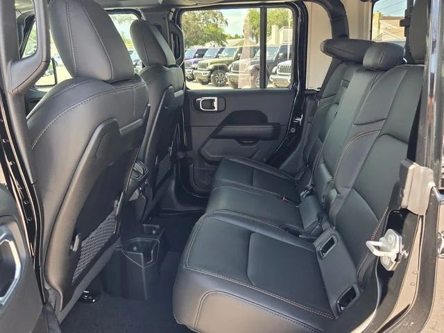 New 2026 Black Clear-Coat Exterior Paint Jeep Sahara image 15