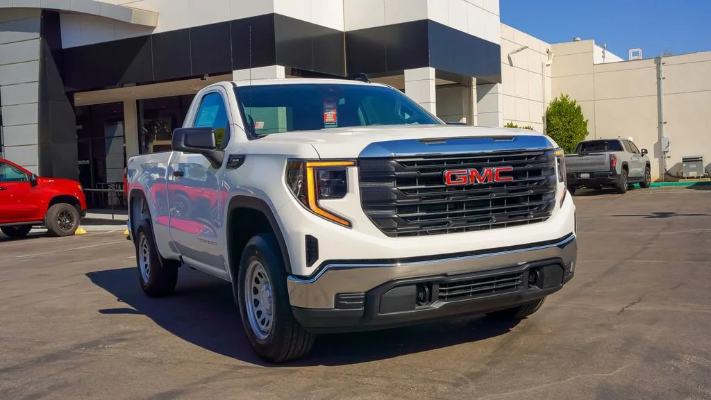 2026 GMC Sierra 1500 Pro - Photo 5