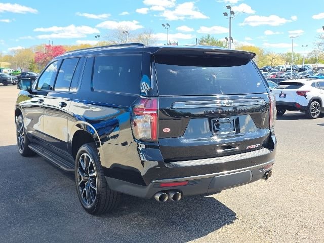 Used 2022 Black Chevrolet RST image 4