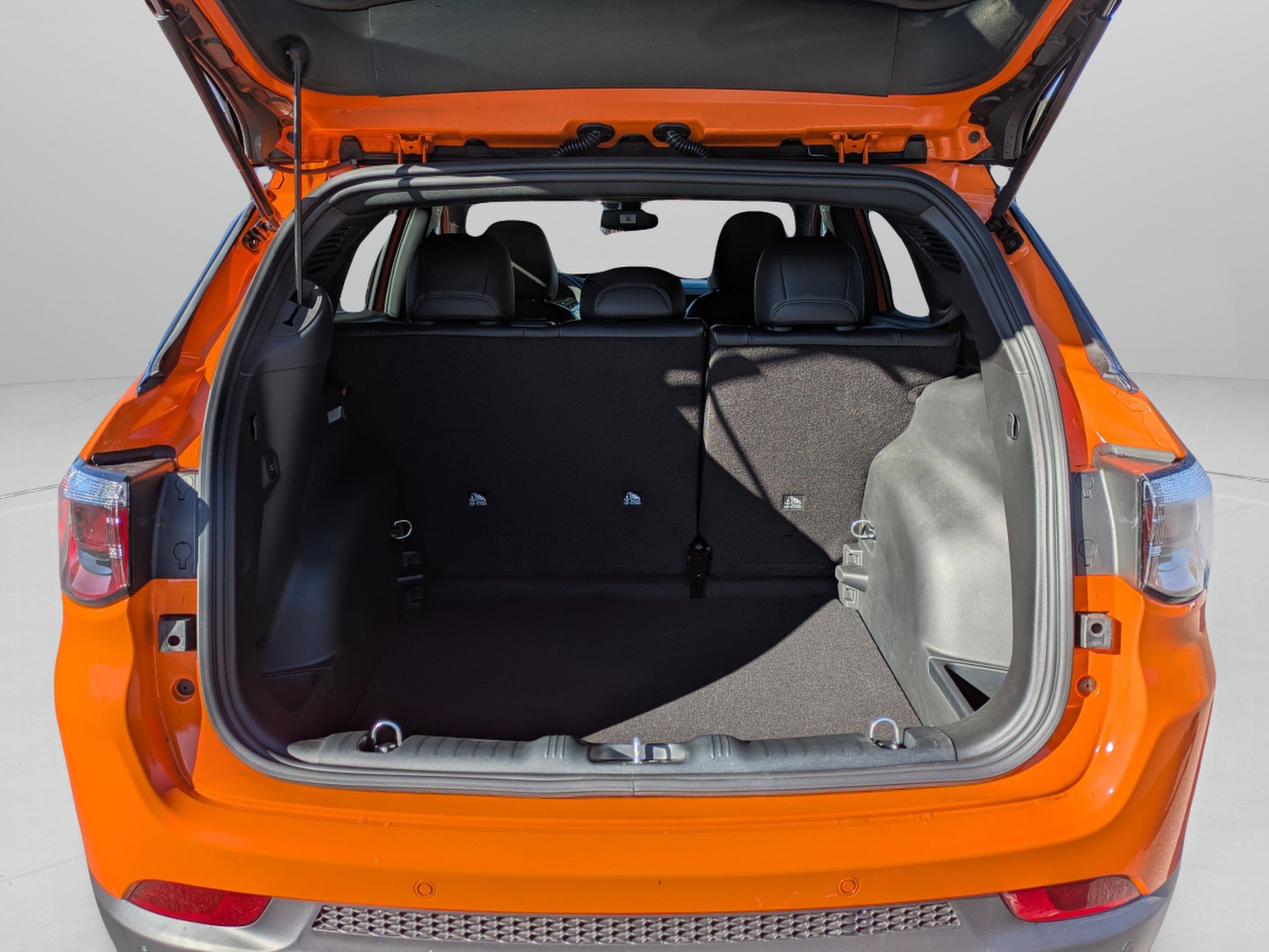 New 2026 Joose (DISC) Jeep Limited Altitude image 15