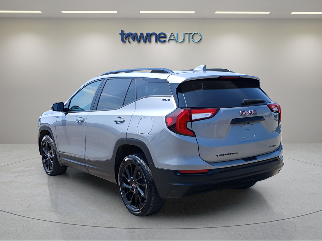 Used 2024 Silver GMC SLE image 4
