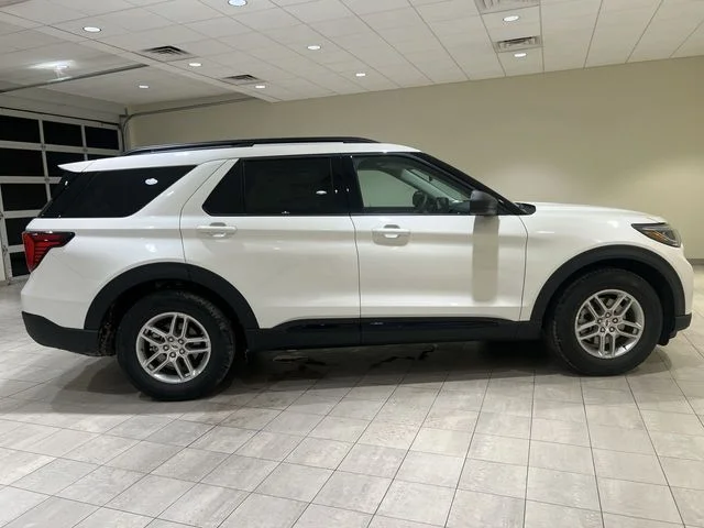 New 2026 Star White Metallic Tri-Coat Ford Active image 6