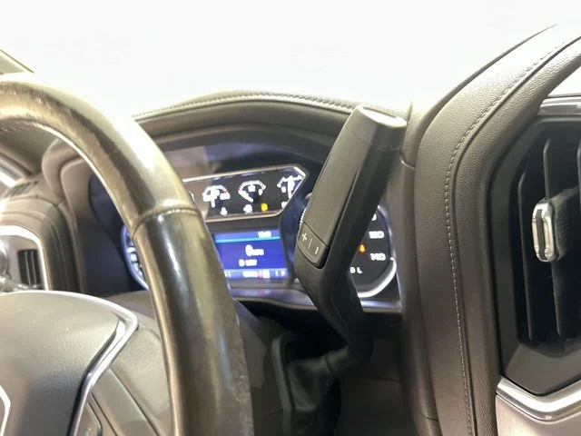 Used 2020 Summit White GMC SLE image 14