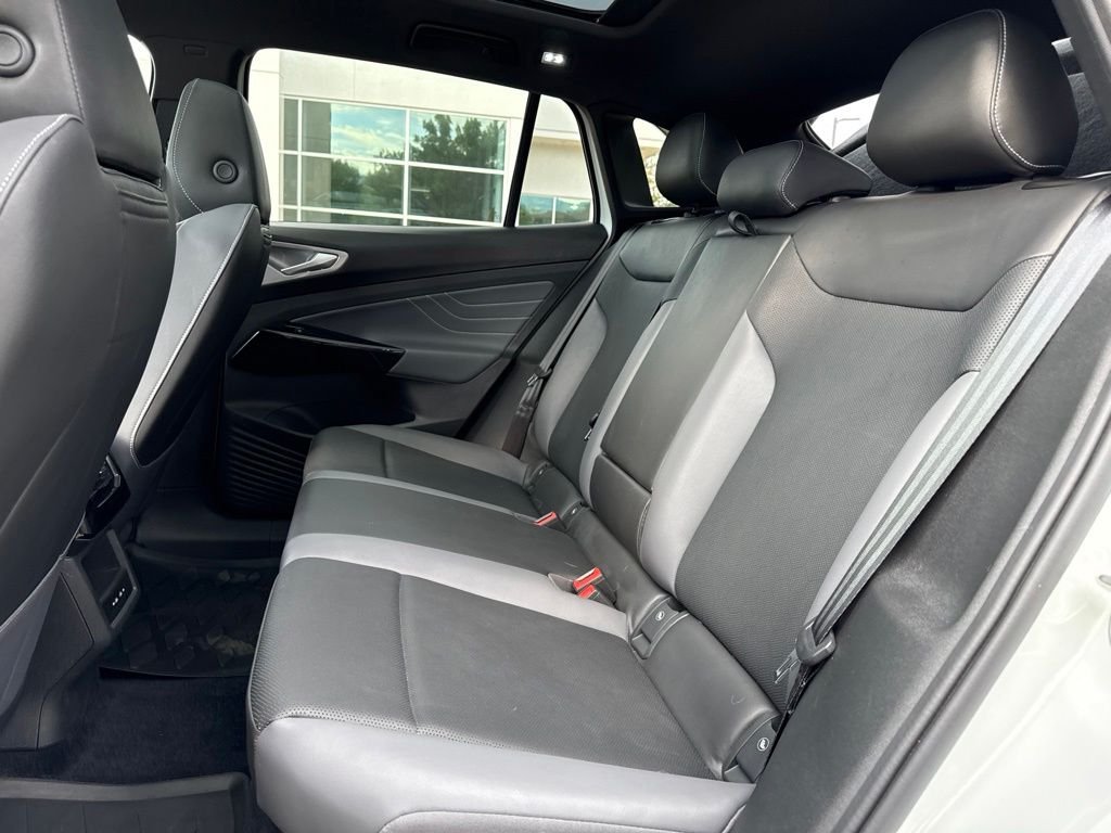 Certified Used 2024 Opal White Volkswagen Pro S image 25