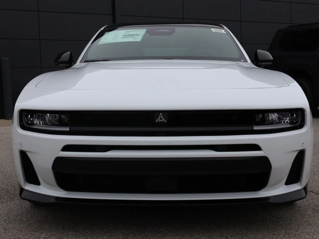 New 2026 White Knuckle Exterior Paint Dodge R/T image 7