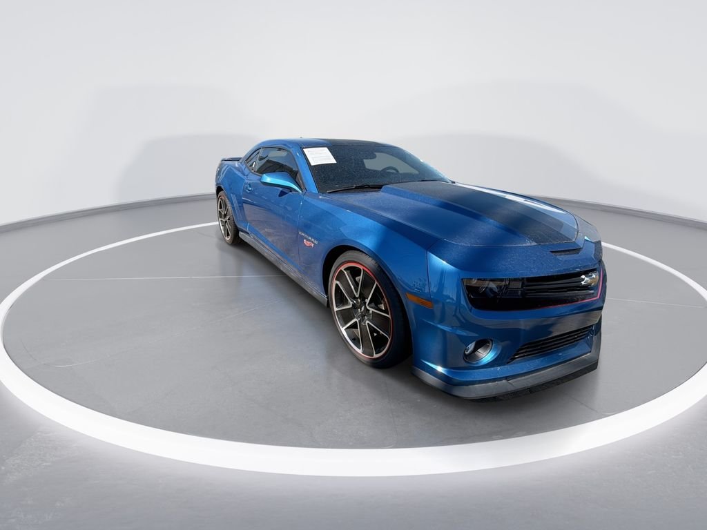 Used 2013 Blue Chevrolet SS image 2