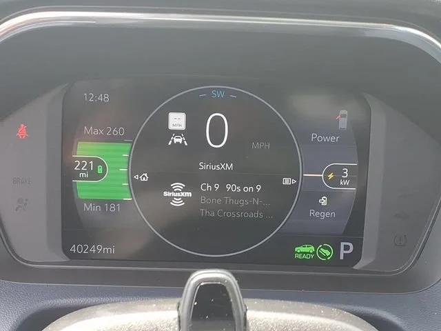 Used 2022 SUMMIT WHITE Chevrolet Premier image 10