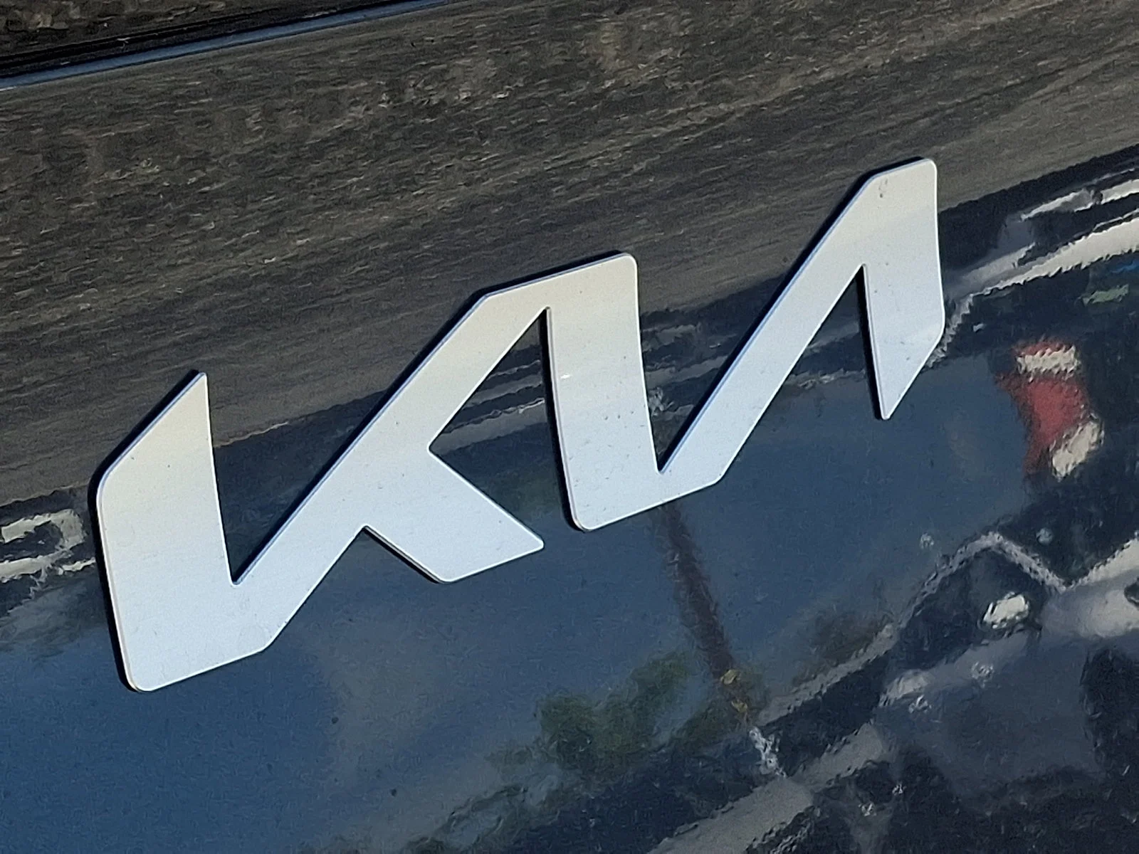 New 2027 Gray Kia S image 22