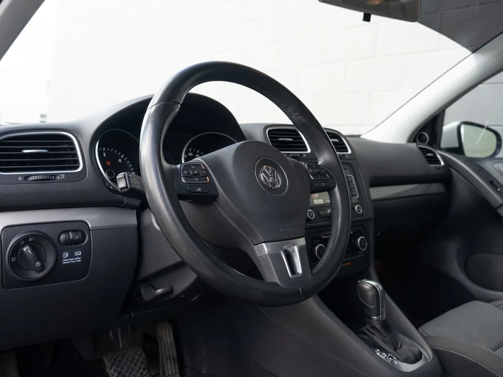 Used 2011 White Volkswagen TDI image 4