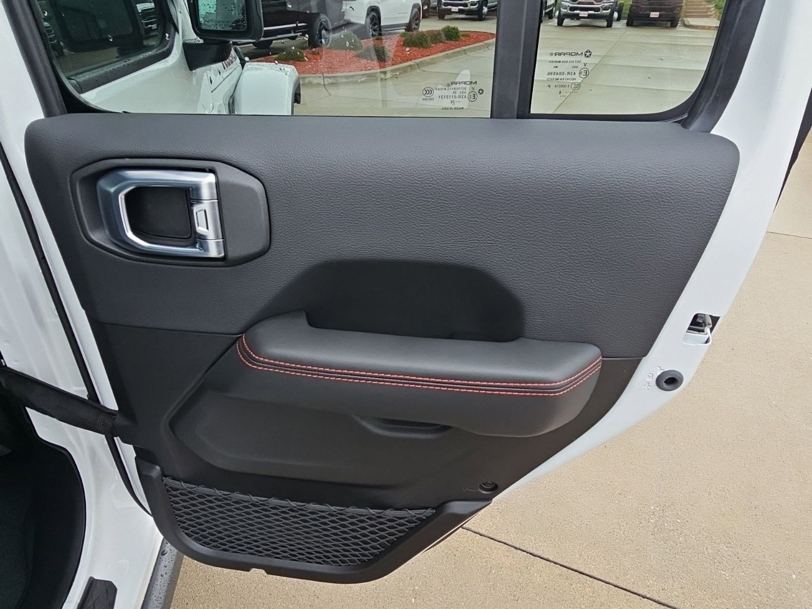 New 2026 Bright White Clearcoat Jeep Rubicon image 15