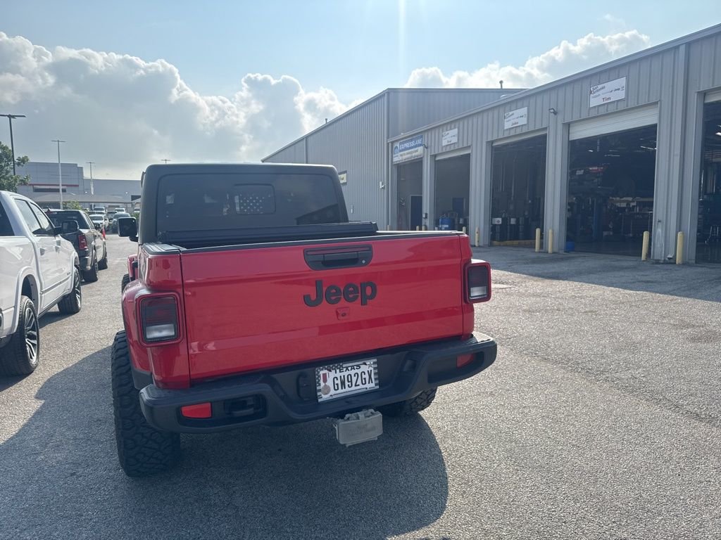 Used 2024 Red Jeep Sport image 17