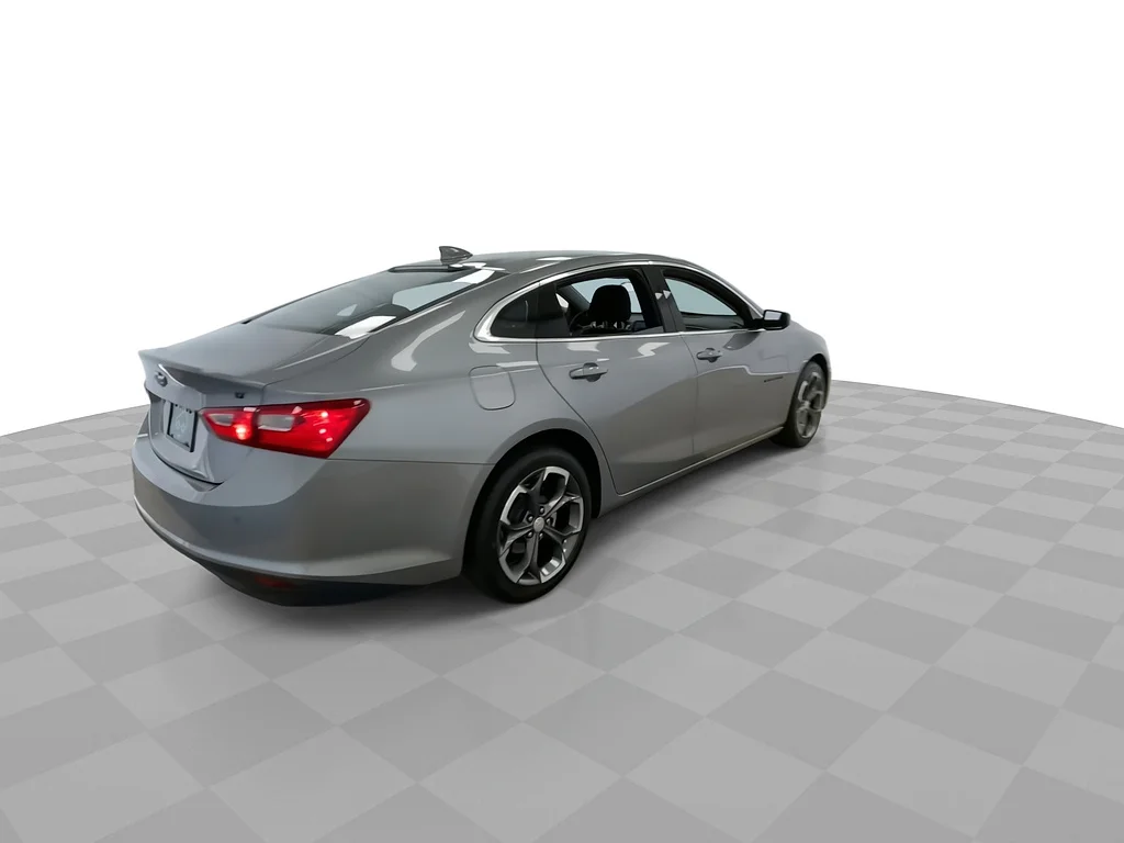 Used 2024 GRAY Chevrolet LT image 2