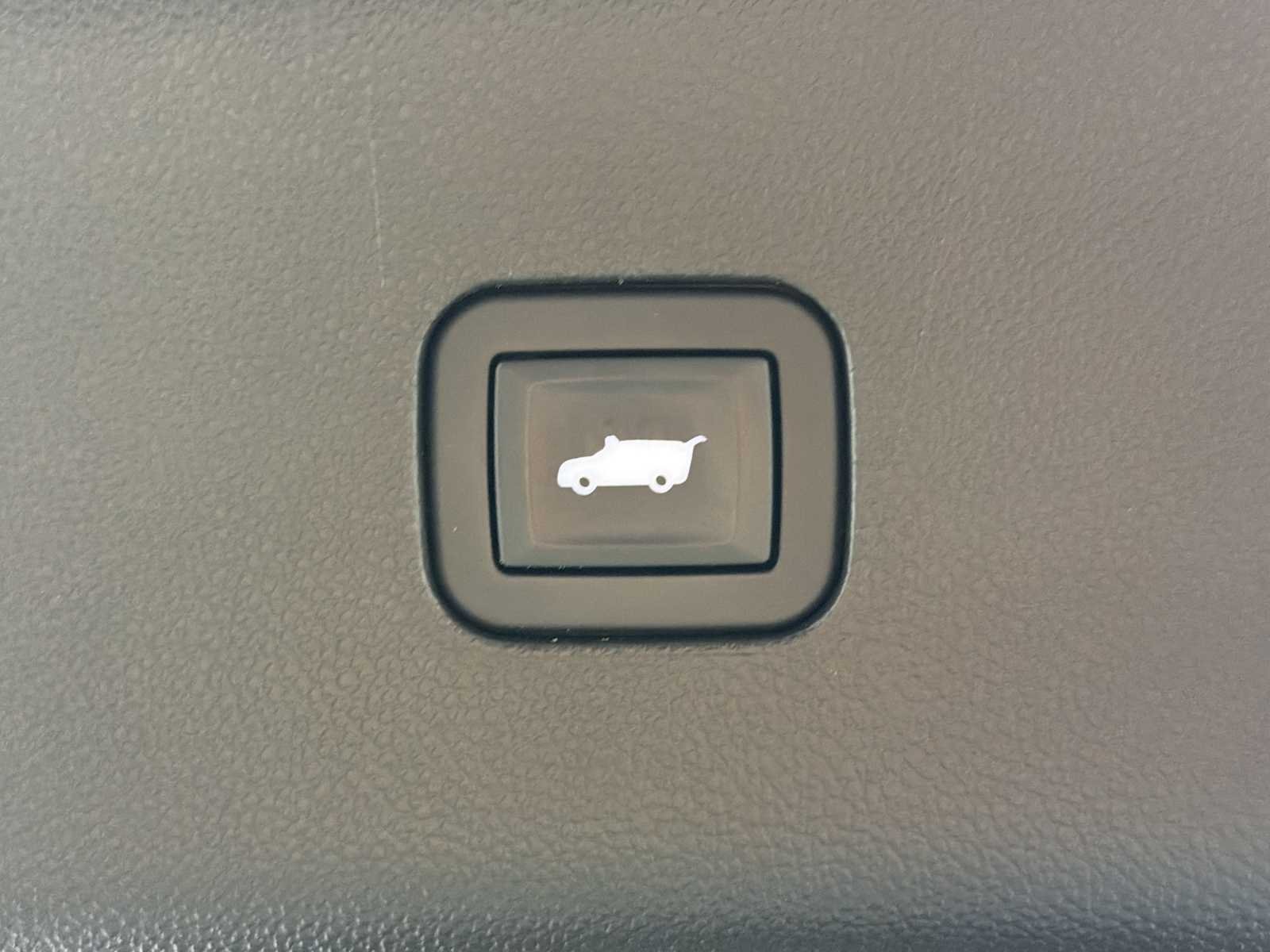 Used 2018 Includes Satin Nickel lower exterior accent color. Buick Premium image 18