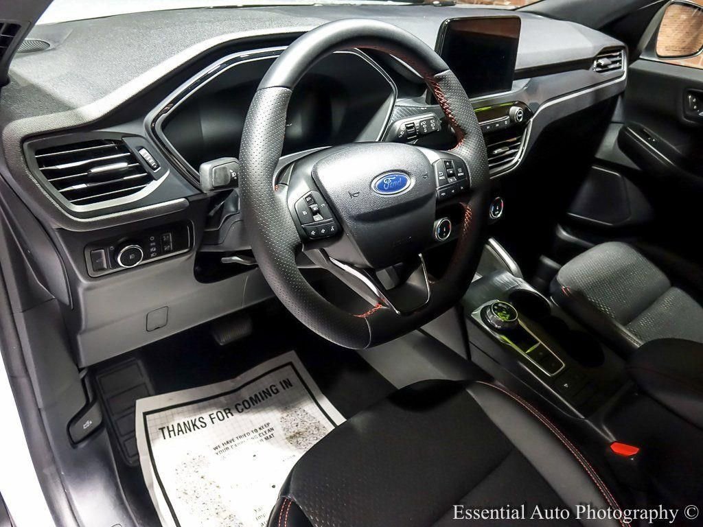 2025 FORD ESCAPE - Image 13