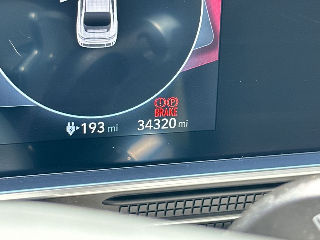 Certified Used 2023 Black Hyundai SEL image 13