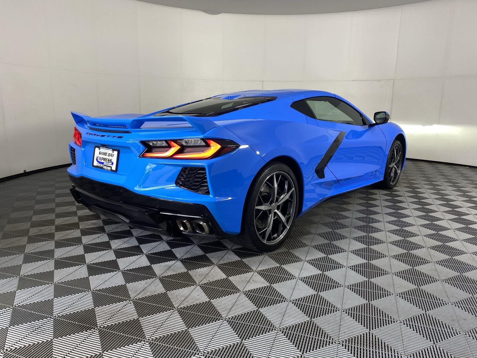Used 2021 Rapid Blue Chevrolet 2LT image 7