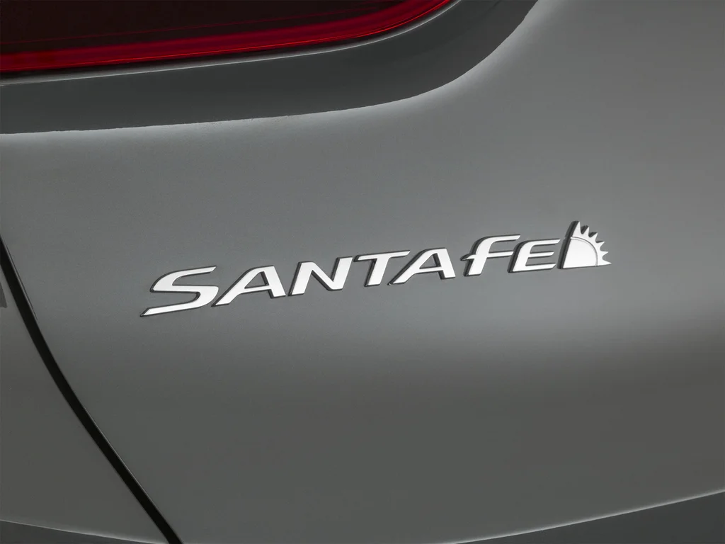 Used 2021 Gray Hyundai SE image 60