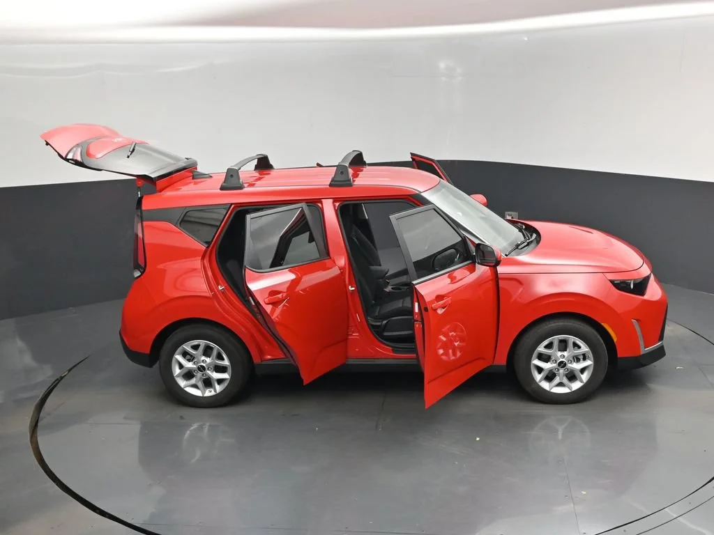 Used 2025 Red Kia LX image 18