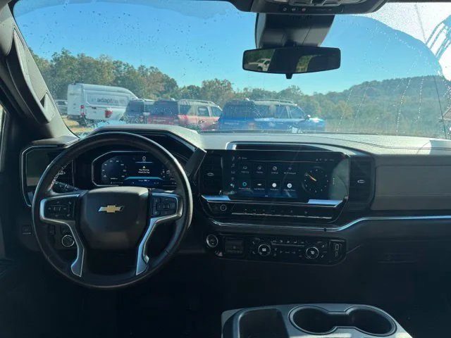 Used 2023 Gray Chevrolet LT image 16