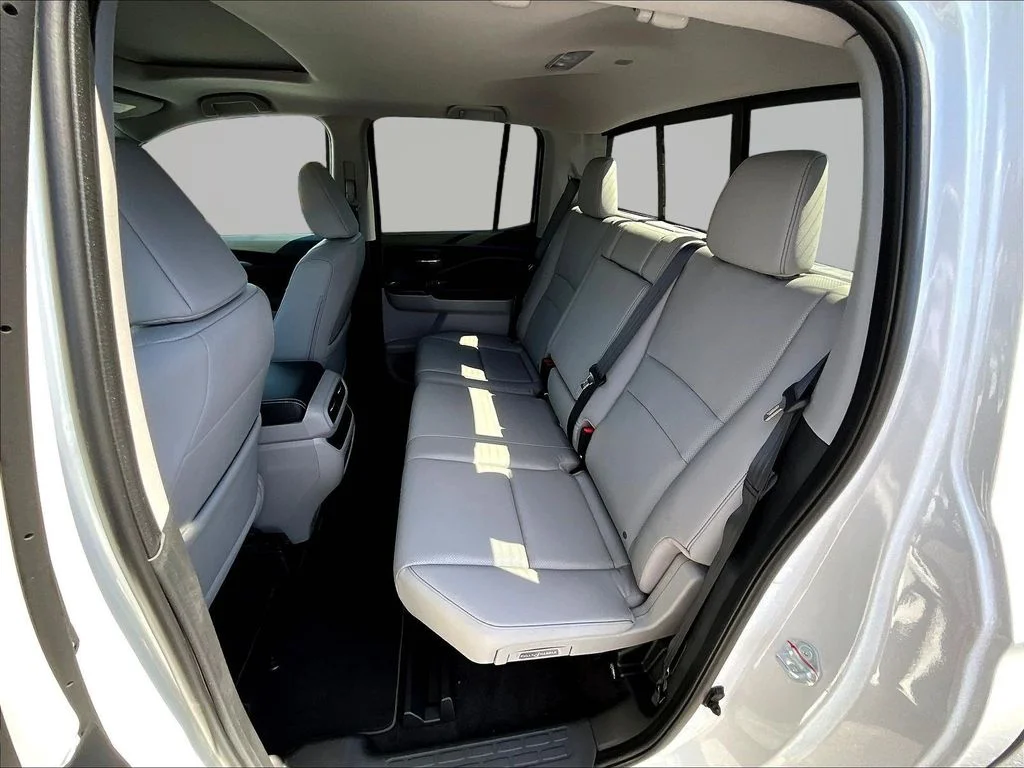 New 2026 Platinum White Pearl Honda RTL image 22