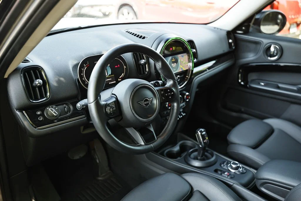 Used 2023 Rooftop Gray Metallic MINI Signature image 19
