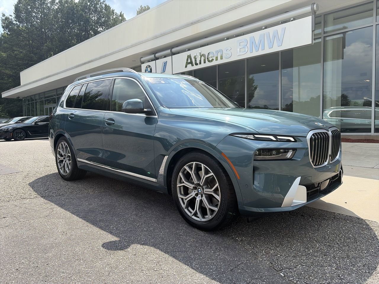Used 2024 Blue Ridge Mountain Metallic BMW xDrive40i image 2